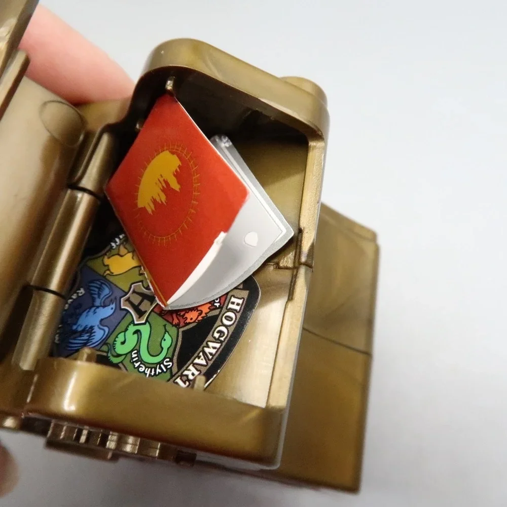Warner Bros. welcome pocket